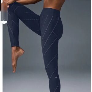 ALO Yoga Sunray Navy Seam Detail Leggings